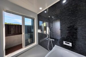 Suite Glamping Kawaguchiko bathroom