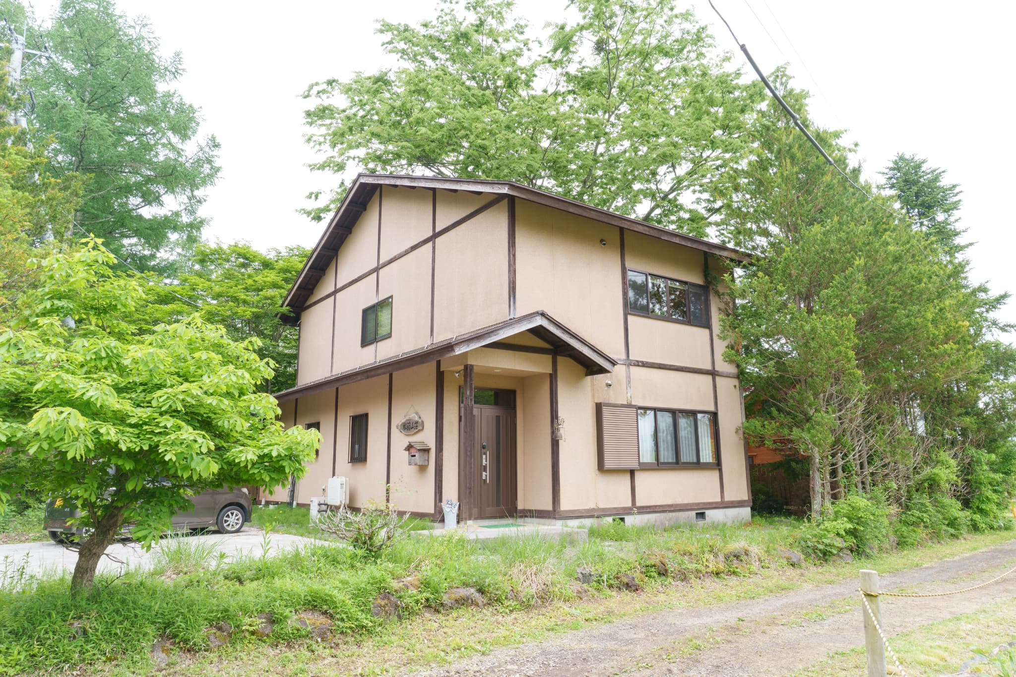 森の中のキャビン