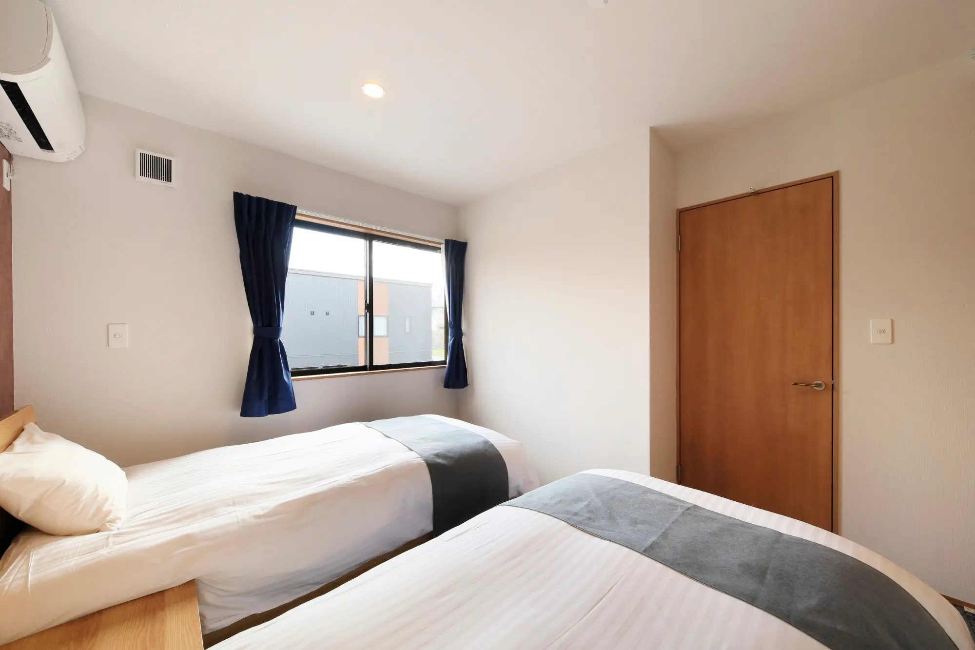 Room 3