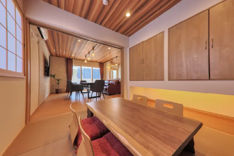 Relax and Unwind in an Open, Inviting Dining Space