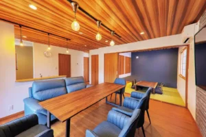 Glamping Cottage Kawaguchiko Dining room