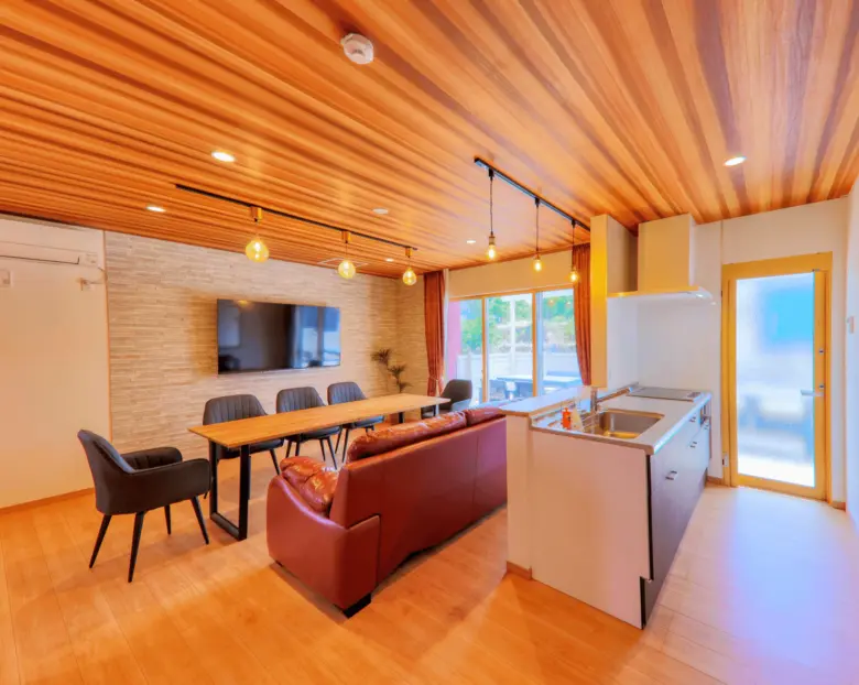 Relax and Unwind in an Open, Inviting Dining Space